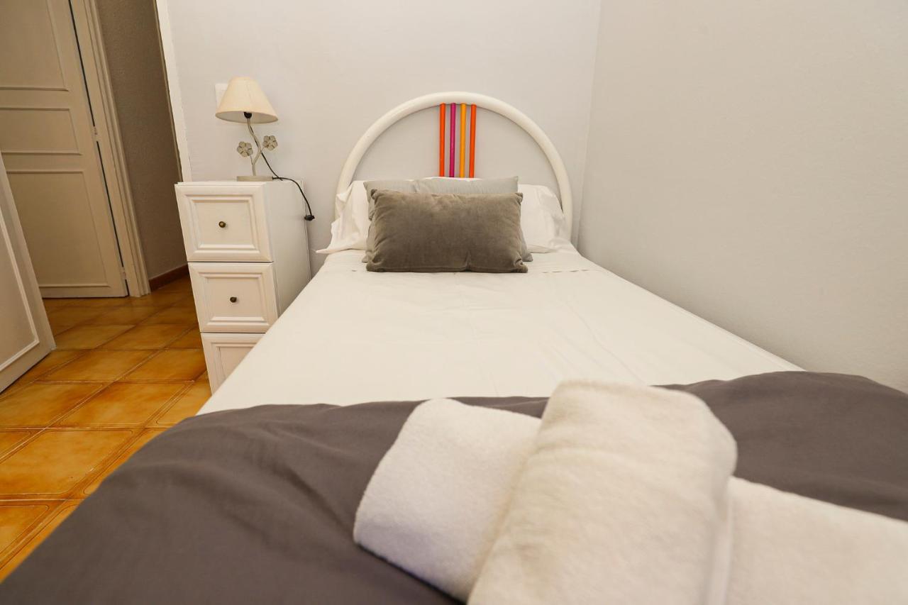 Differentflats Florida Apartment ซาลอว์ ภายนอก รูปภาพ